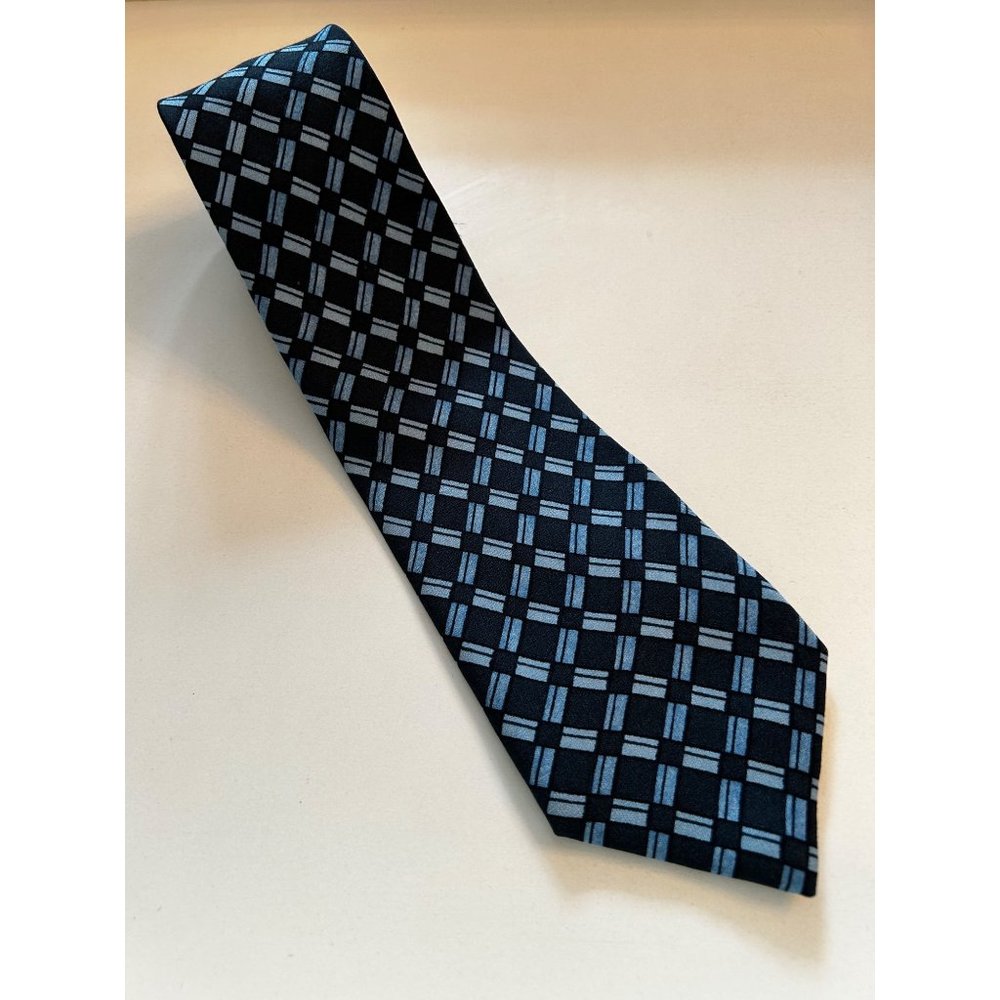Vintage Lanvin Paris Designer 100% Silk Necktie Blue 60x3.5”
